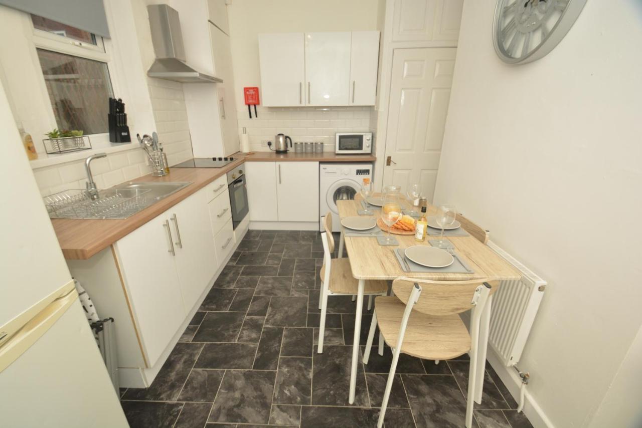 Spacious And Homely 2 Bedroom Flat - Suitelivin Gateshead Ngoại thất bức ảnh